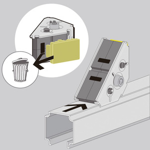 Steptec, place connector onto closed rail, short connector side